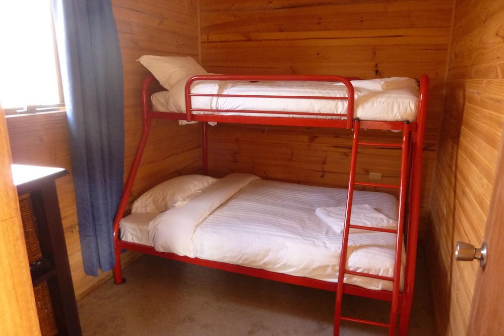 Classic Cottage, 2 Bedrooms, Vineyard View photo 2