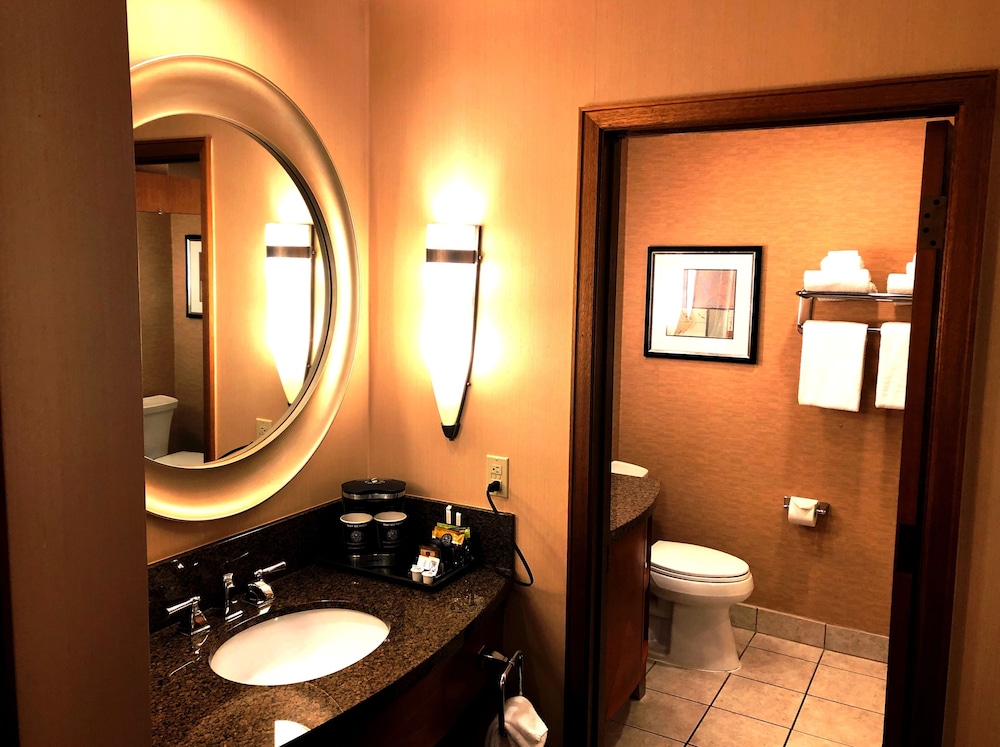 Room, 2 Queen Beds (River Side) - Photo 8