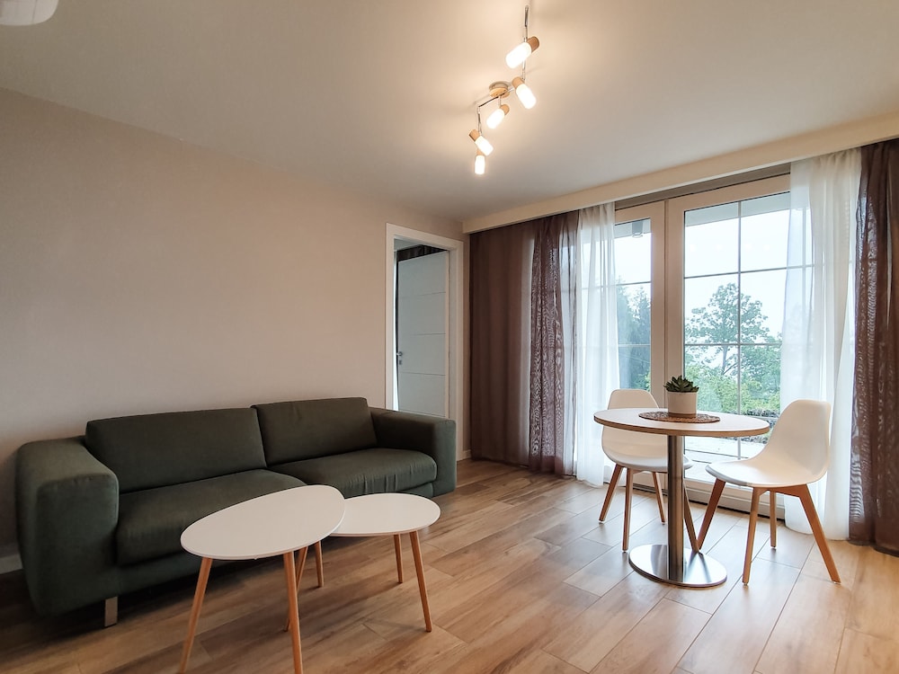 Romantic Apartment, 1 Bedroom, Jetted Tub, Valley View