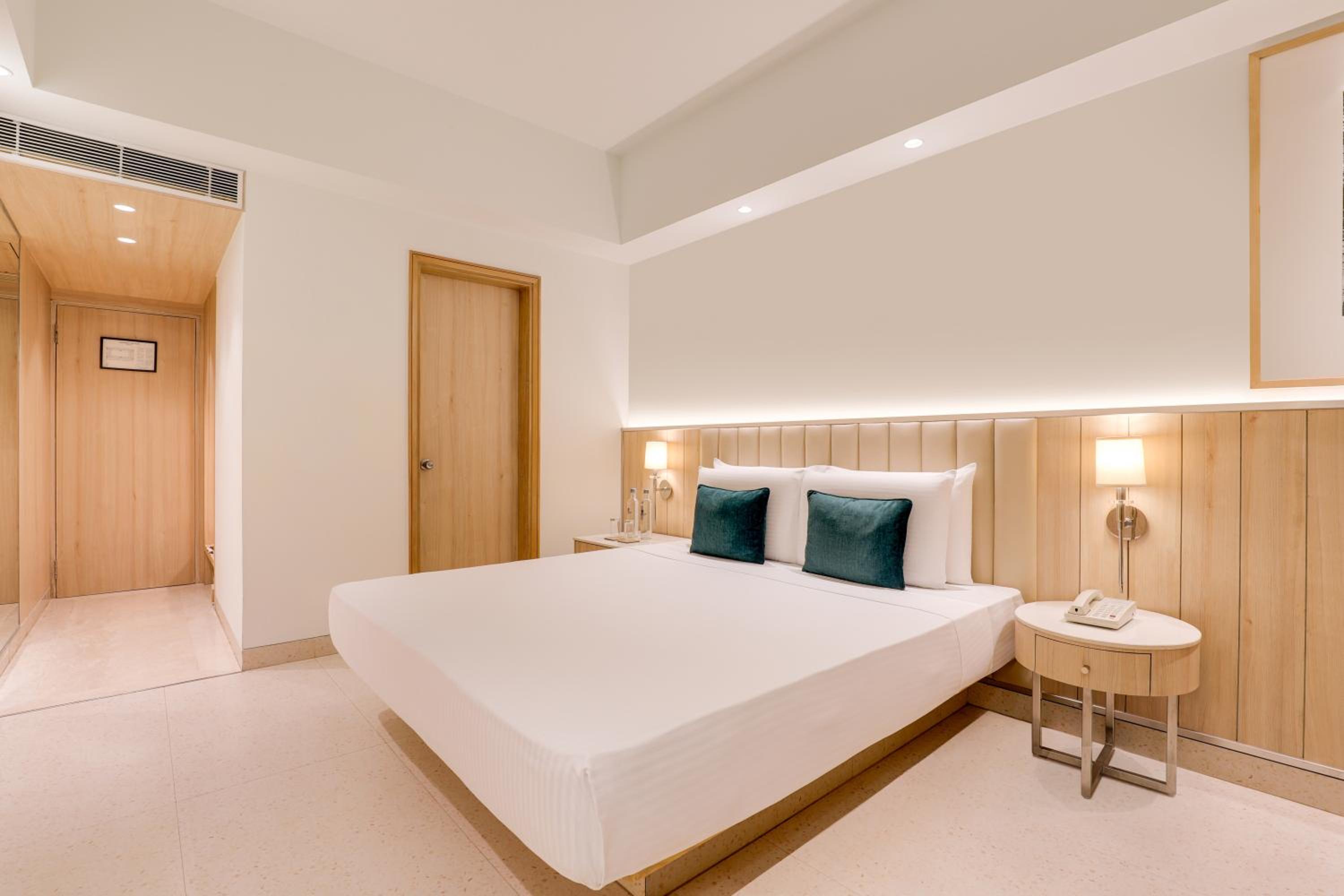 Double Room (15% off on Two-way Airport Transfer) - Photo 7