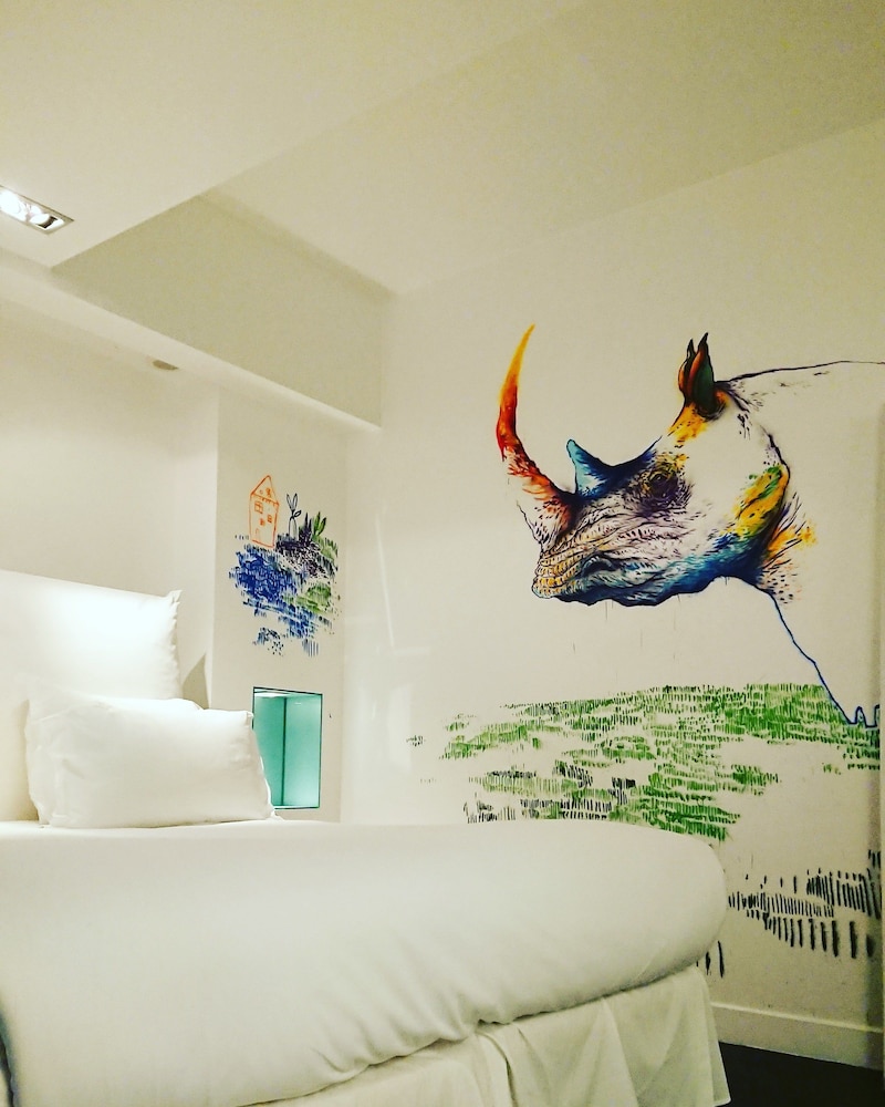 Deluxe Double or Twin Room, Courtyard View