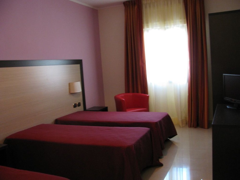 Basic Triple Room - Photo 1