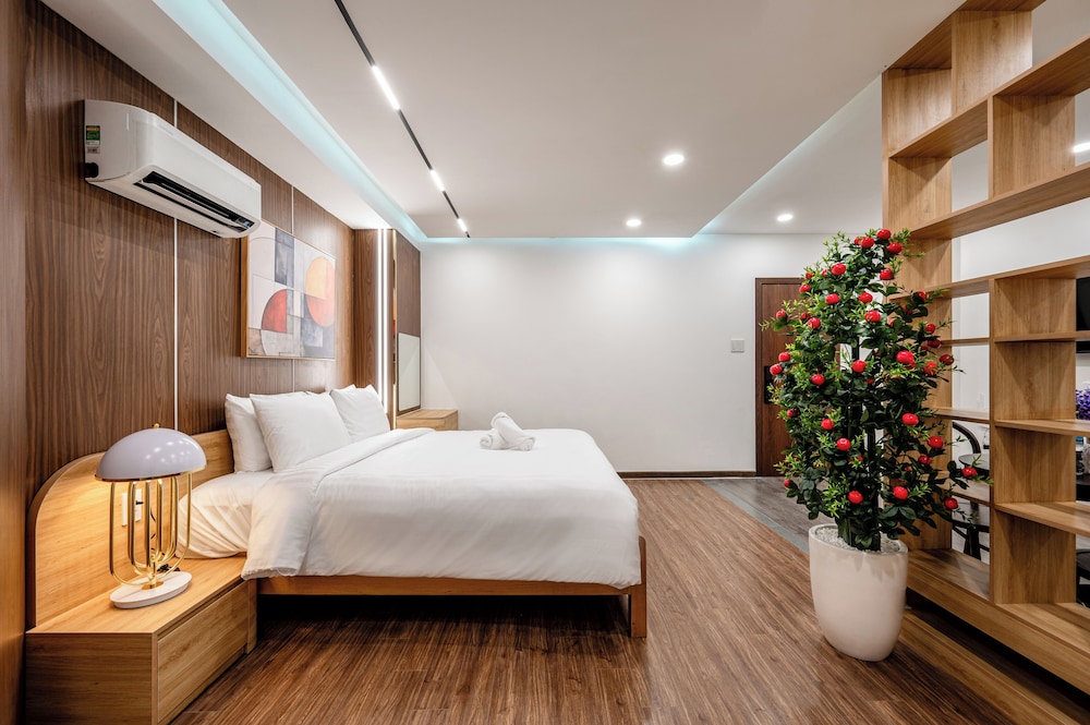 Deluxe Double Room, 1 King Bed, Air conditioning