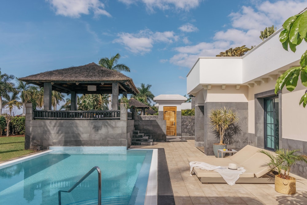 Red Level, Villa, Private Pool - Photo 1