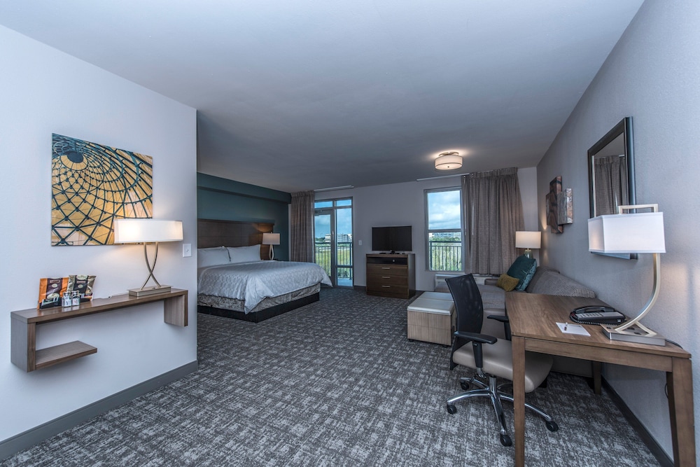 Studio Suite, 1 King Bed with Sofa bed, Bridge View, Balcony