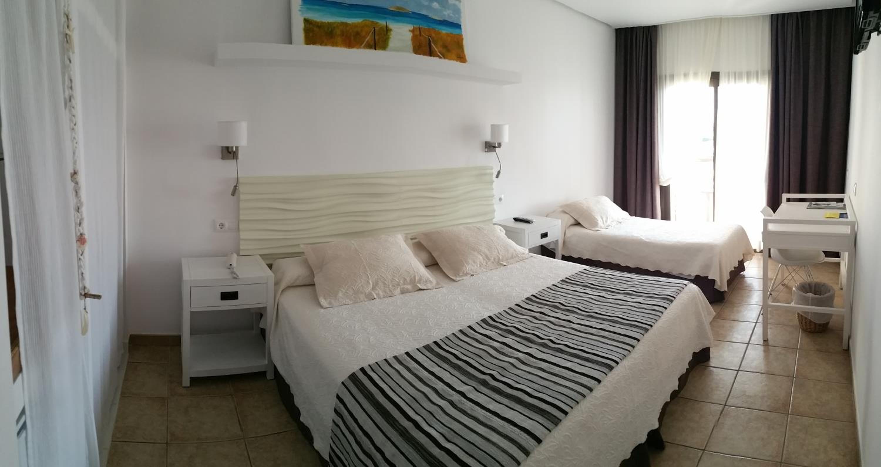 Double Room With Extra Bed And Sea View
