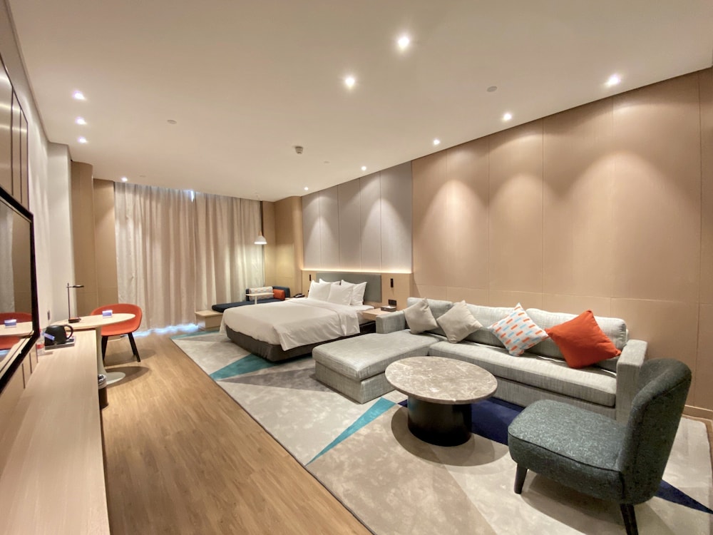 Standard Room, 1 King Bed, City View (Extra Space)