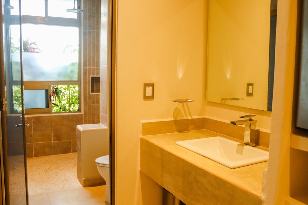 Standard Room - Photo 10