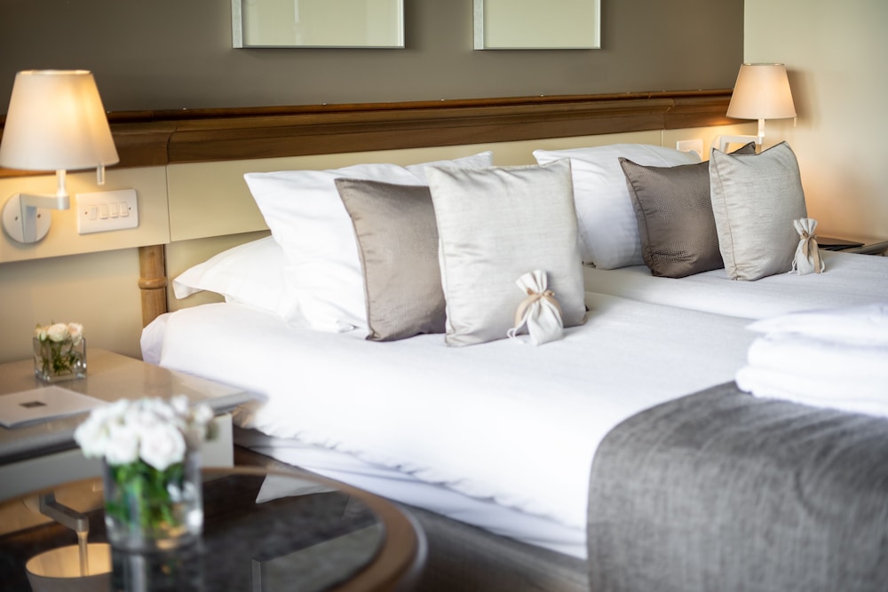 Superior Double Room, City View photo 2