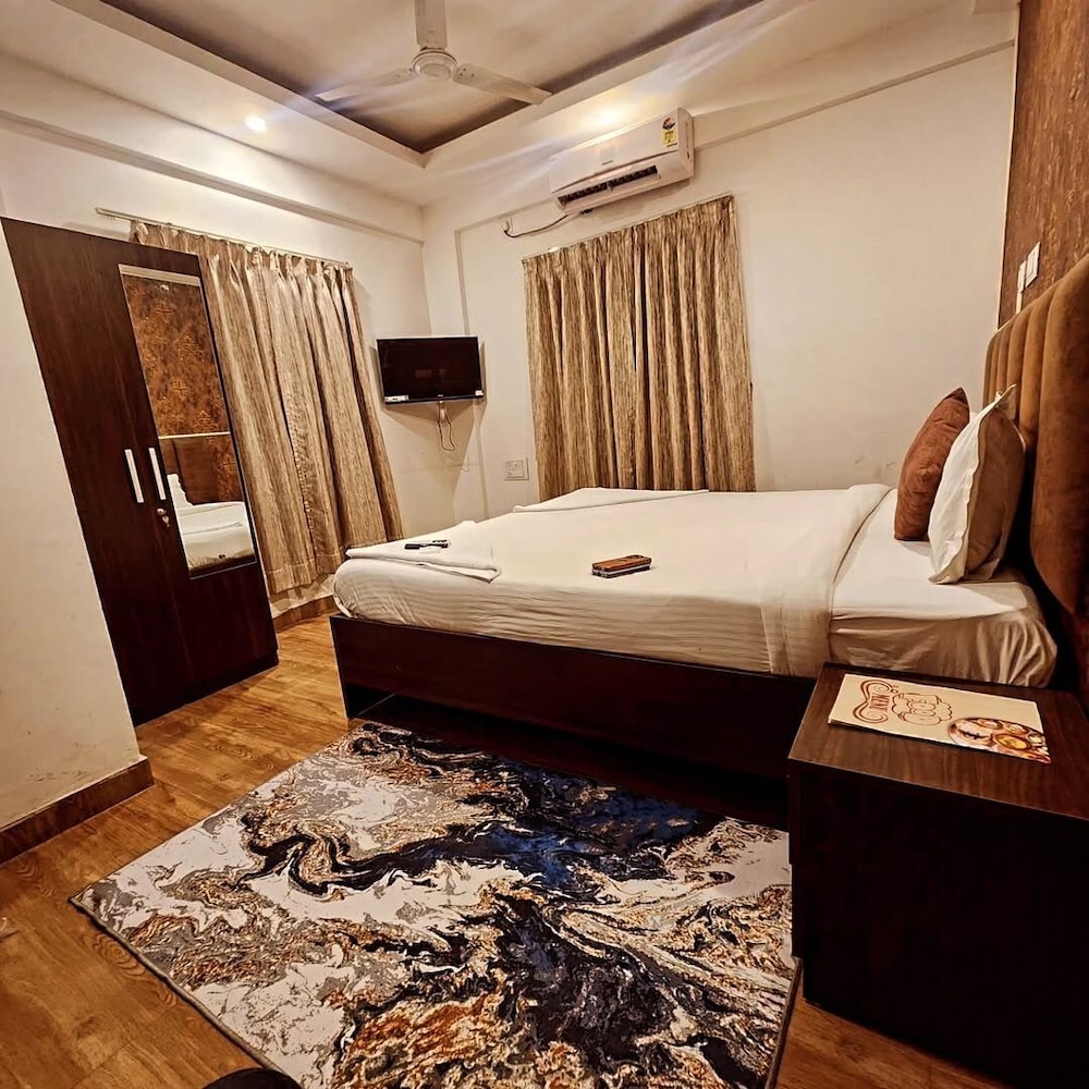 Deluxe Double or Twin Room, City View photo 3