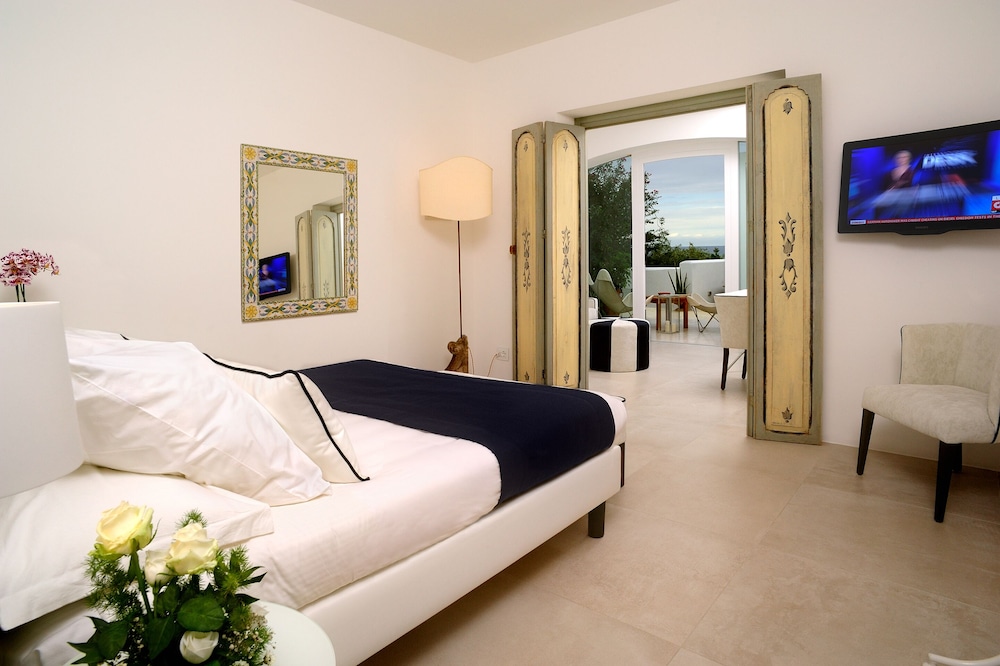 Deluxe Quadruple Room photo 2
