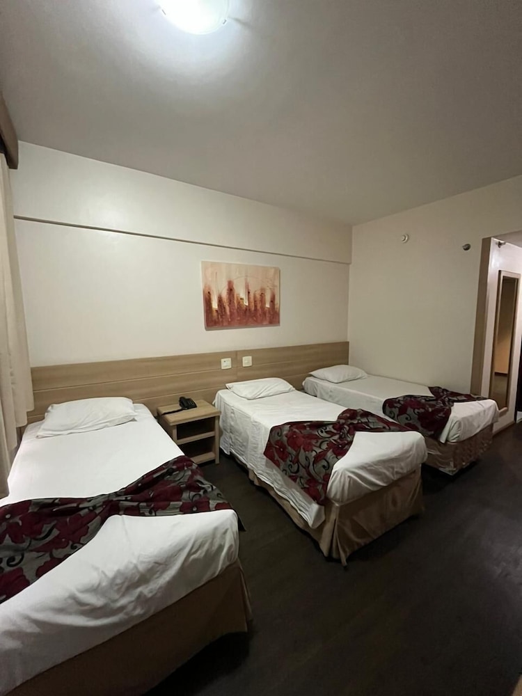 Standard Triple Room, 3 Twin Beds photo 3