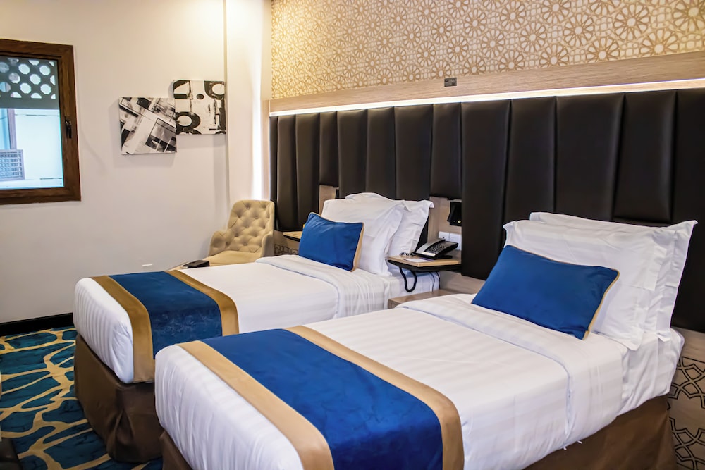 Deluxe Twin Room photo 1