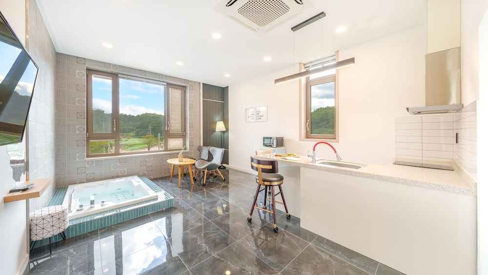 Basic Room, 1 Bedroom (Room 303) - Photo 1
