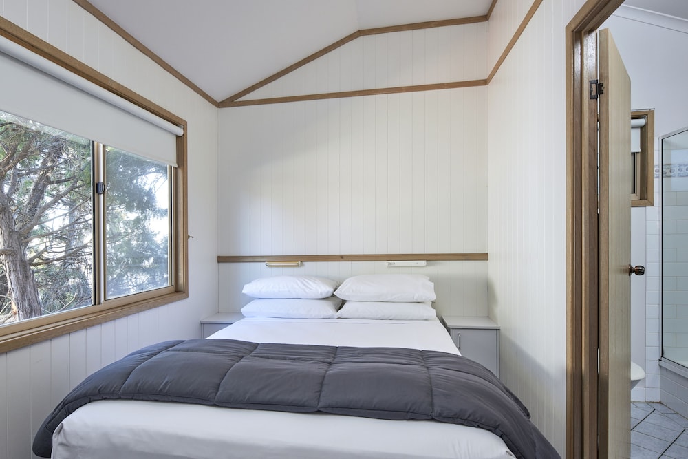 Two Bedroom Settlers Cottage photo 2