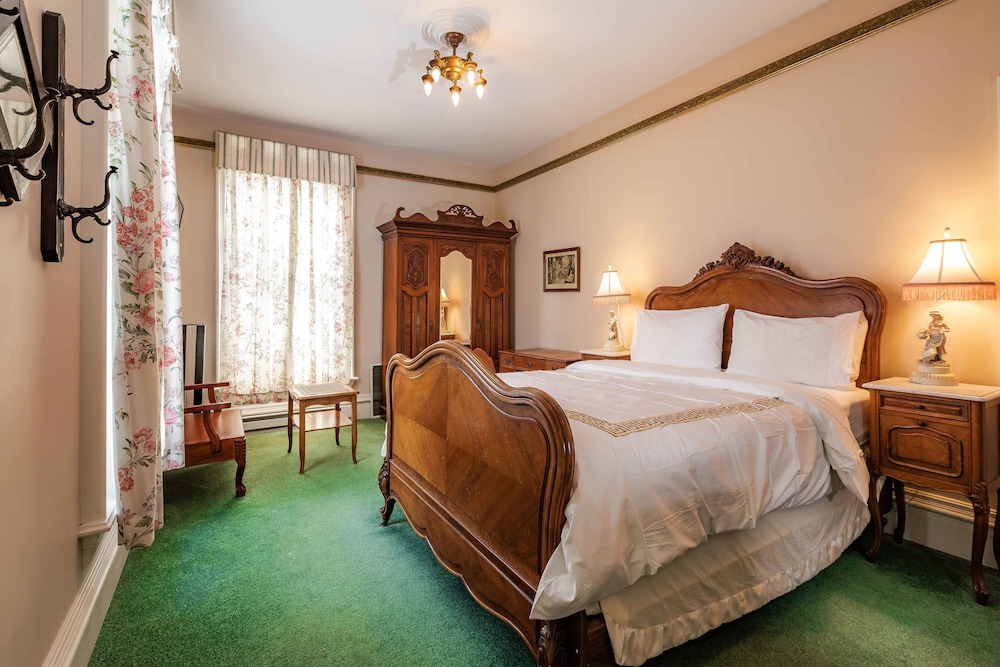 Classic Single Room, 1 Queen Bed, Non Smoking