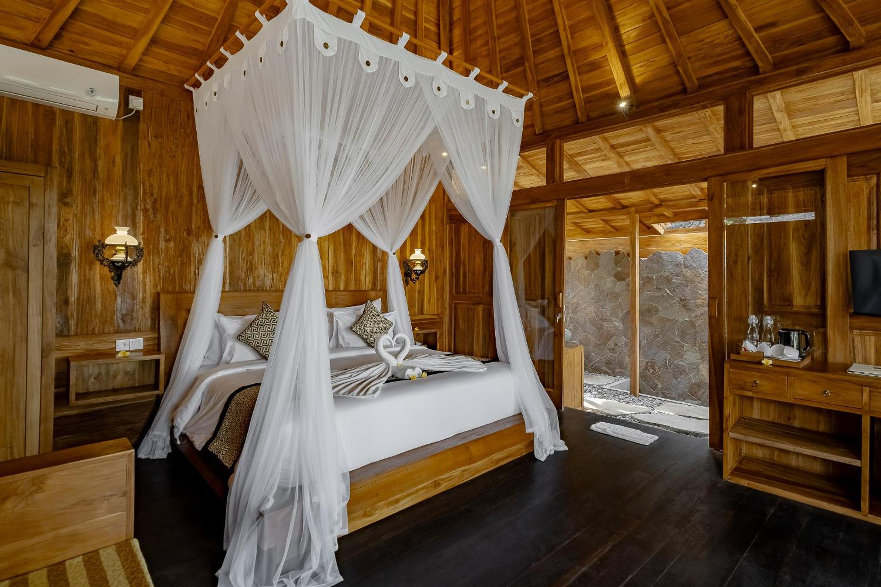One-Bedroom Villa - Photo 162