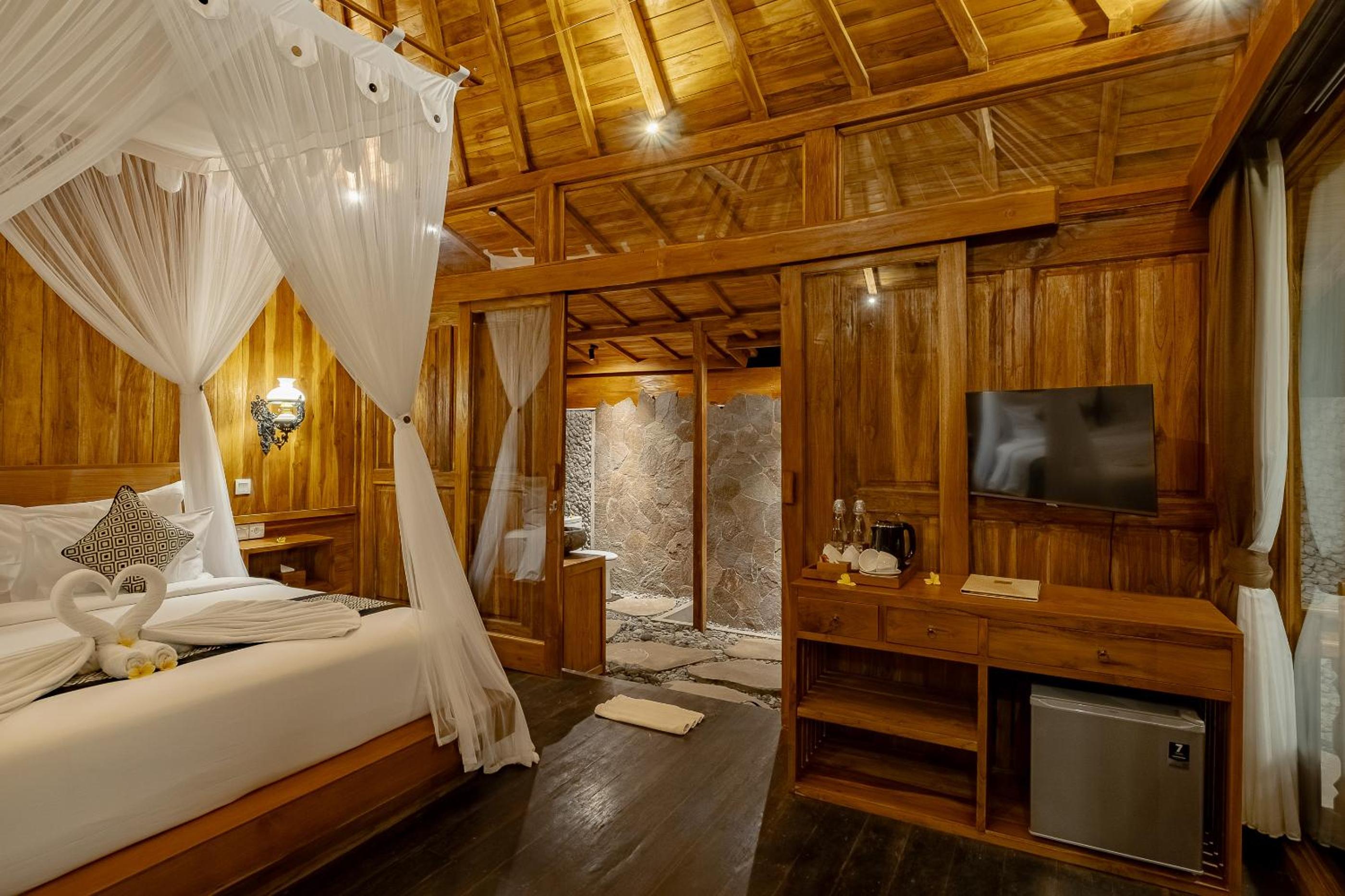 One-Bedroom Villa - Photo 179