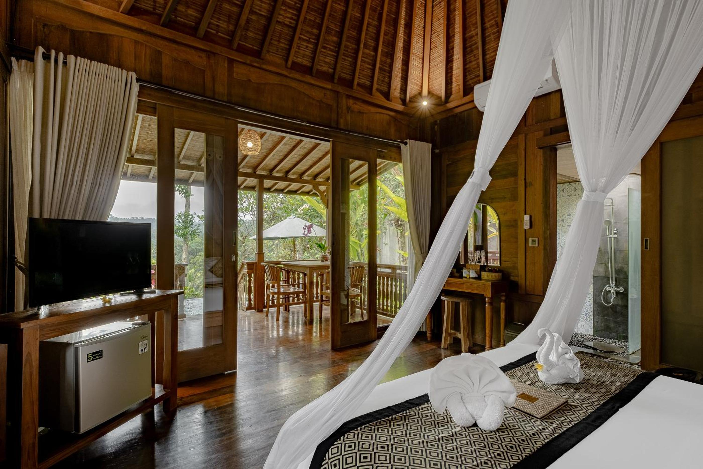 One-Bedroom Villa - Photo 82