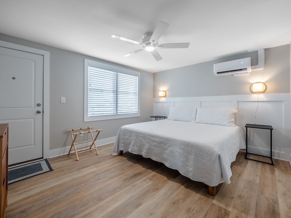 Apartment, 1 King Bed with Sofa bed, Kitchenette photo 1