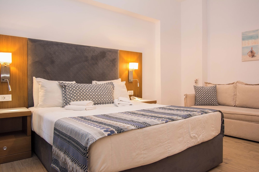 Deluxe Double Room, Jetted Tub
