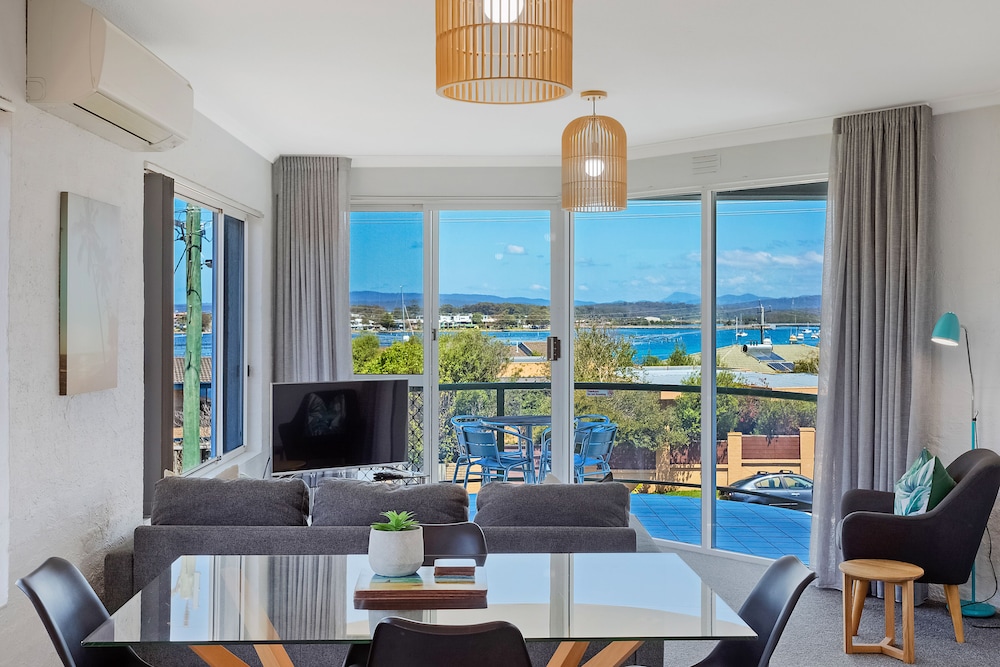 Premier Apartment, 2 Bedrooms, Non Smoking, Kitchen (7 Night Special) photo 1