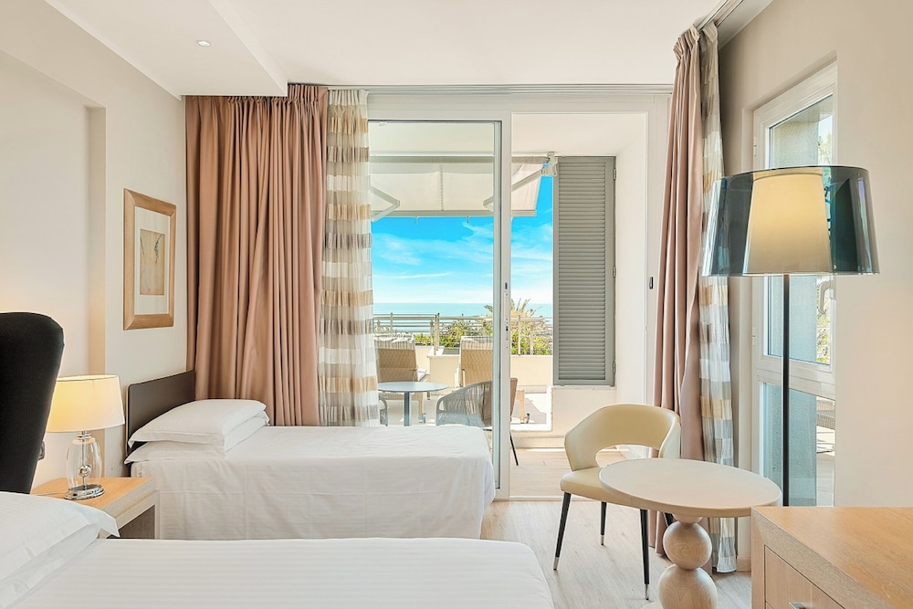 Triple Room, Terrace, Sea Facing