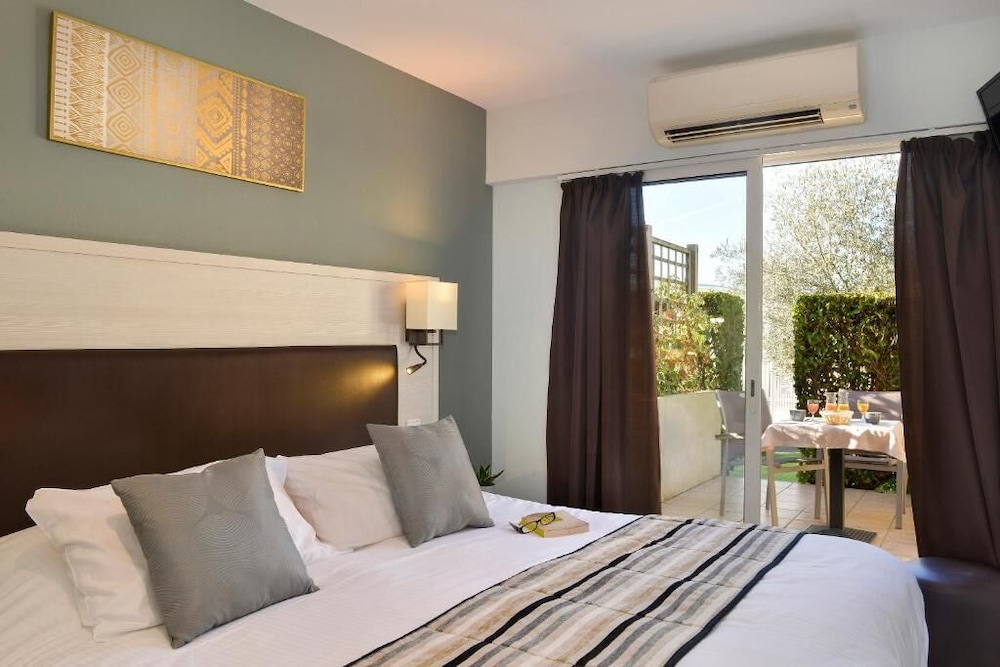 Superior Quadruple Room