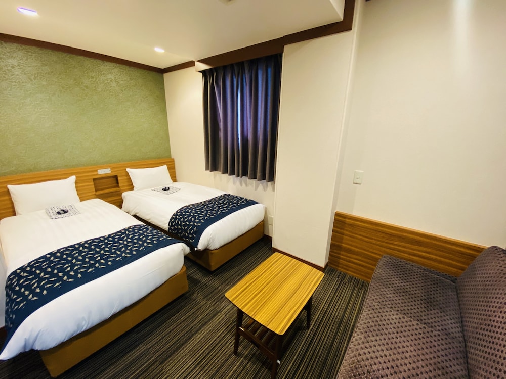 Twin Room, Non Smoking photo 2