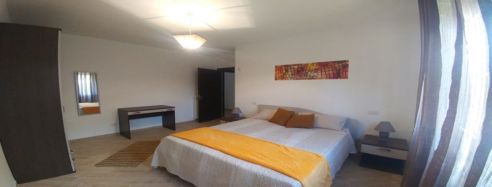 Double Room, Private Bathroom (External)