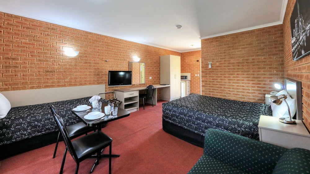 Queen Room photo 3