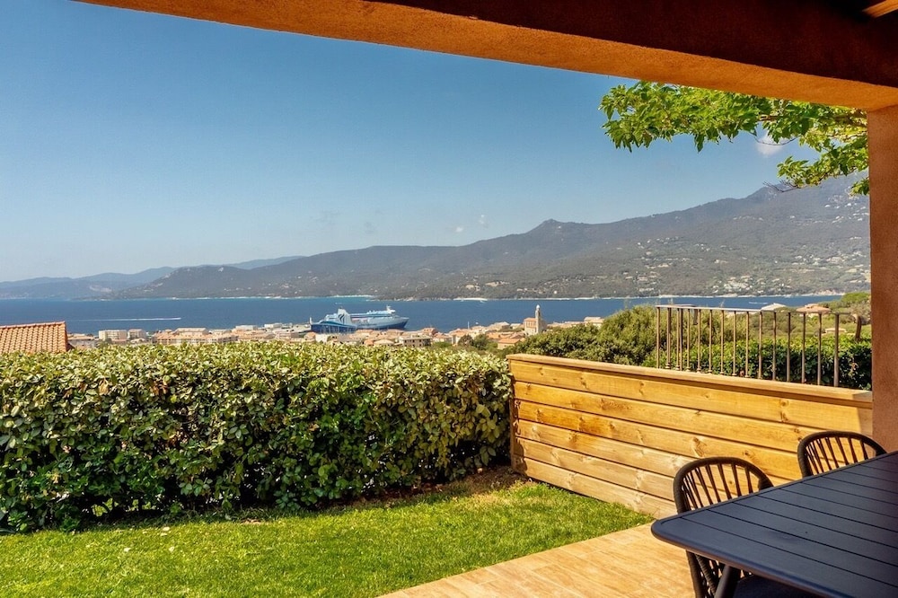 Superior Villa photo 3