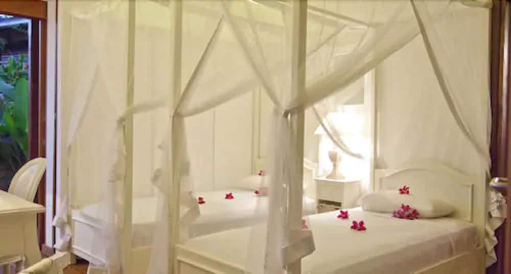 Luxury Villa, Multiple Bedrooms, Ocean View, Mountainside photo 3