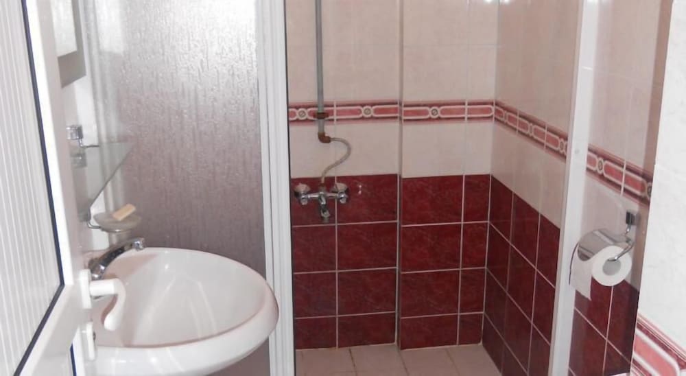 Standard Triple Room photo 2