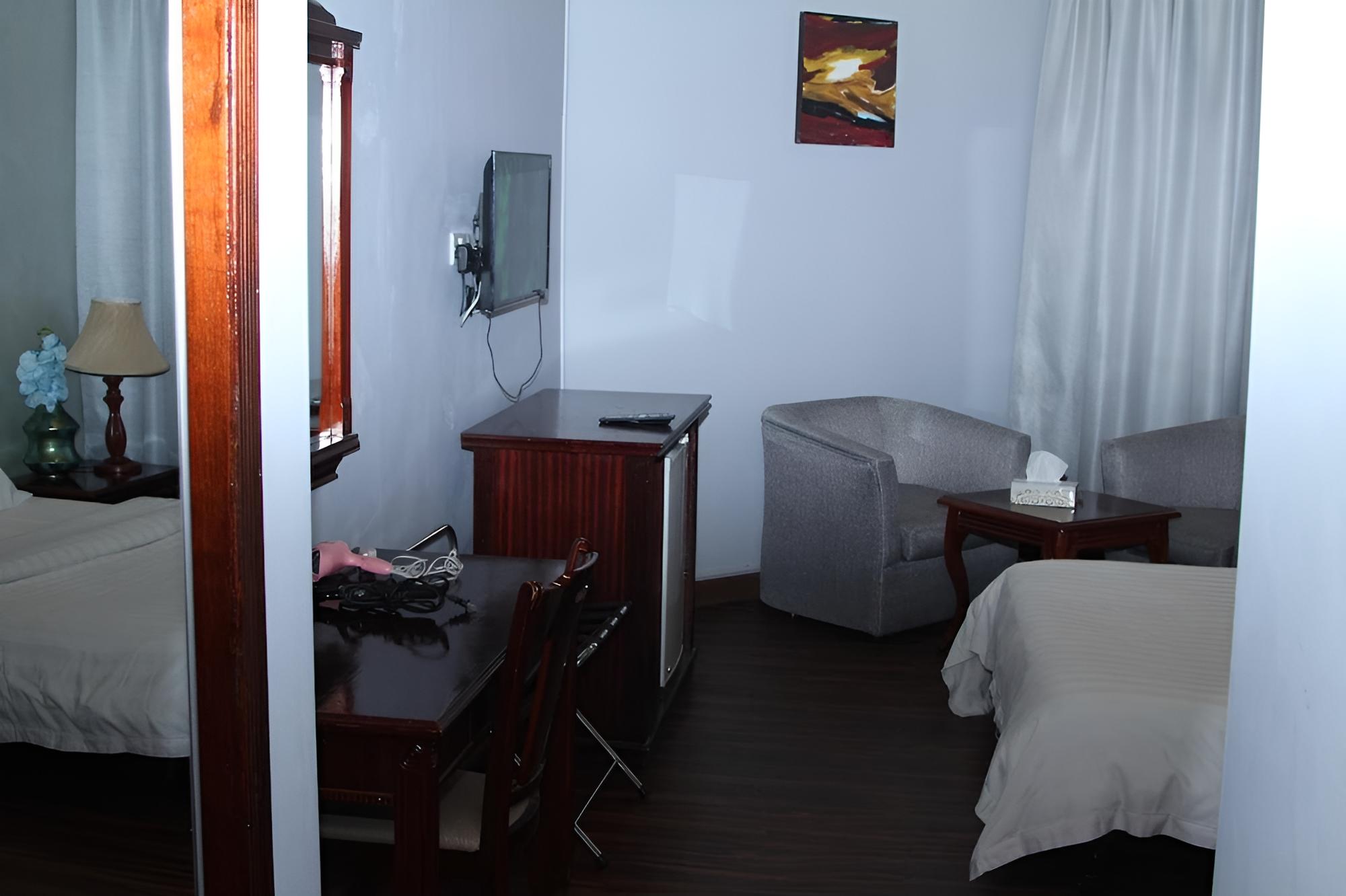 Deluxe Twin Room, 2 Twin Beds photo 2