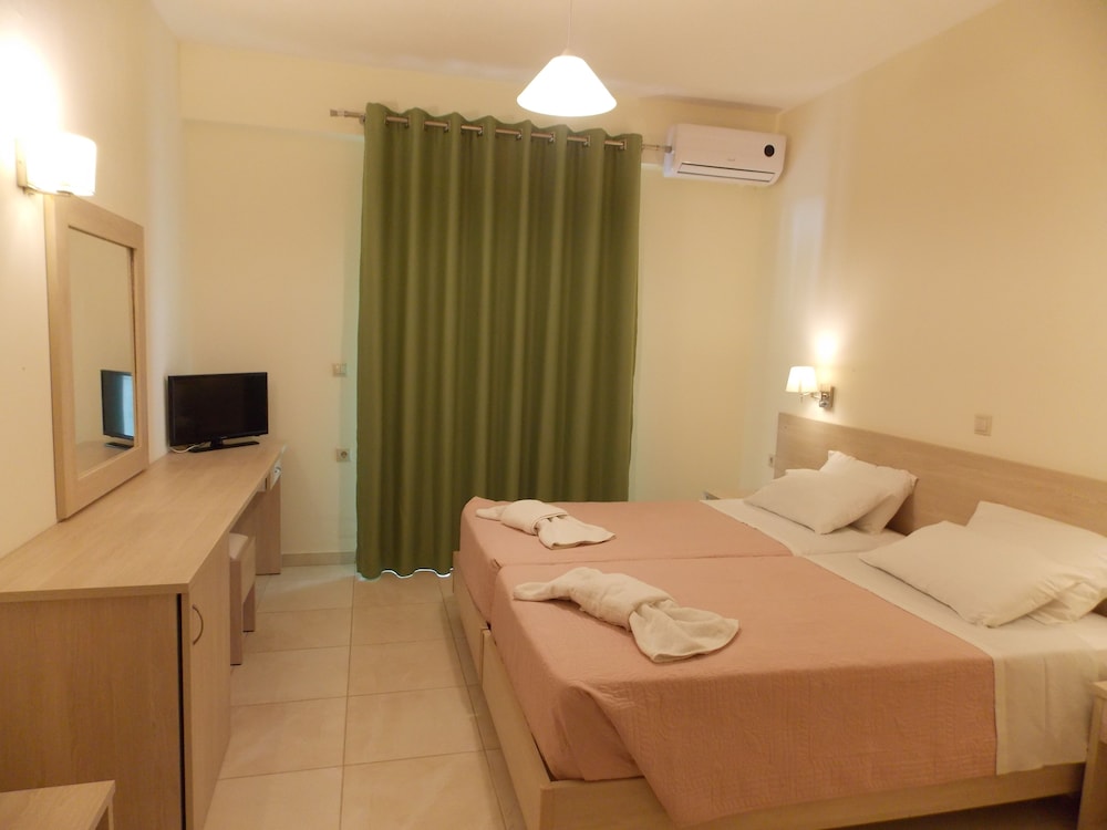 Standard Twin Room, Garden View