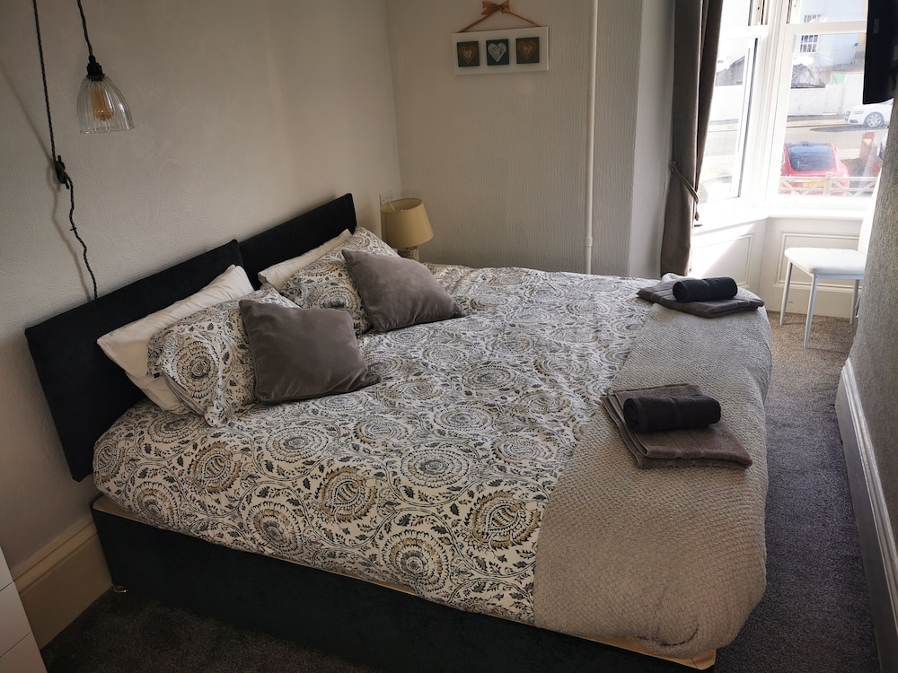 Comfort Twin Room, Ensuite, Sea View (Twin/Double) photo 2
