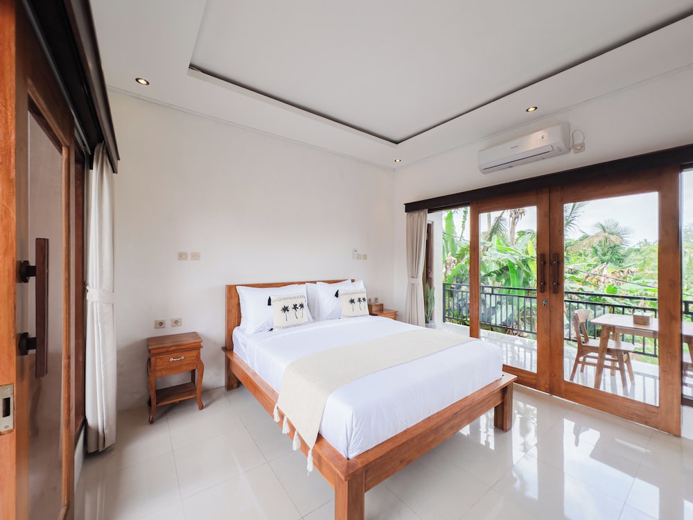 Deluxe Room, Bathtub