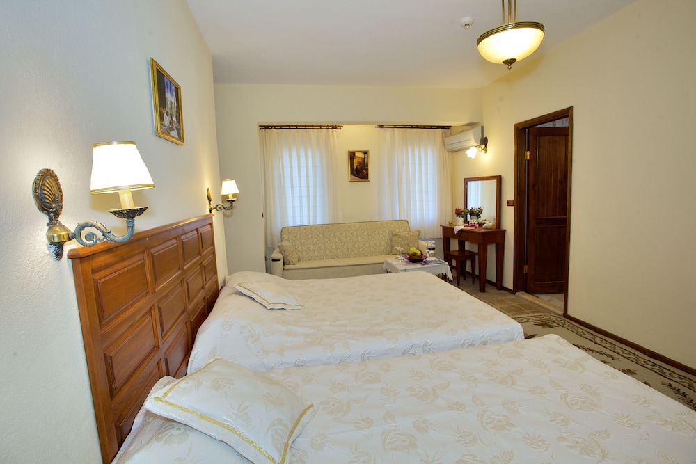 Standard Double Room - Photo 1