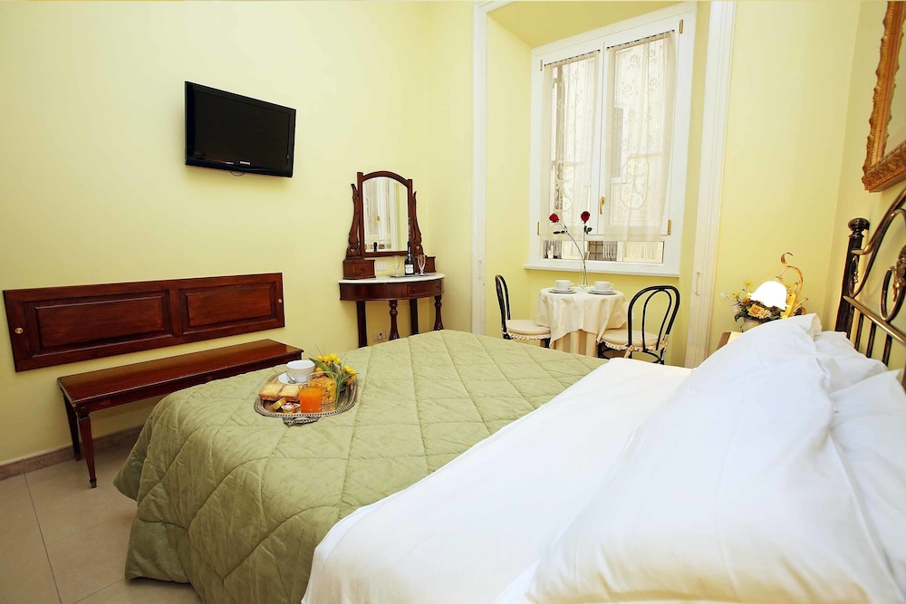 Double Room with External Bathroom photo 3