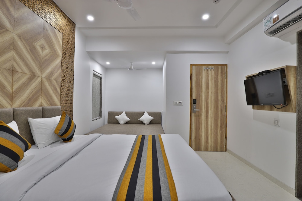 Premium Room - Photo 2