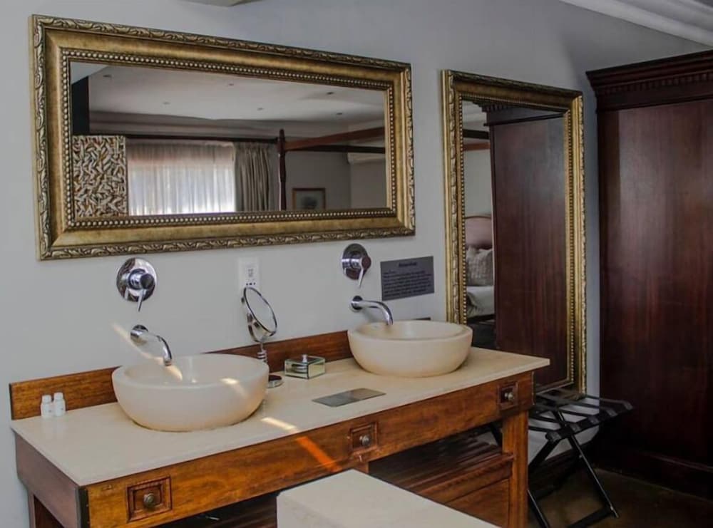 Standard Room photo 3