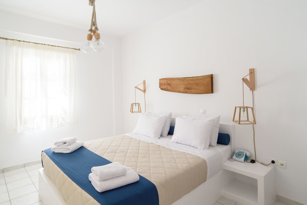 One Bedroom Apartment Partial Sea View