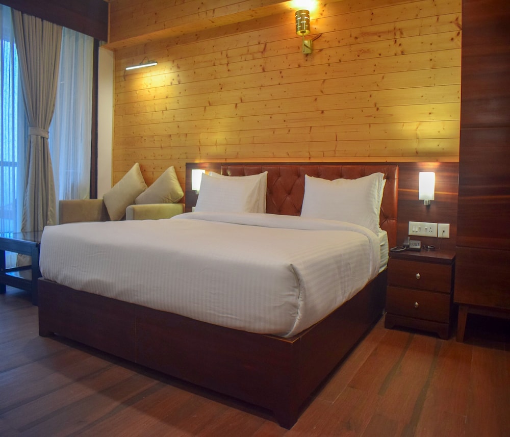 Premium Room - Photo 17