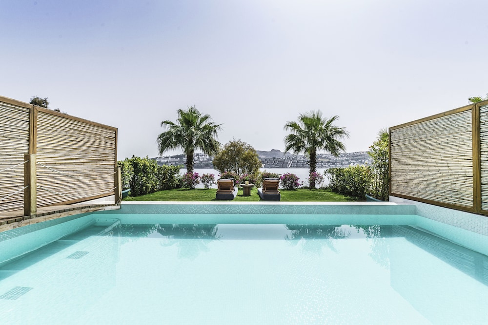 Presidential Suite, 3 Bedrooms, Sea View photo 2