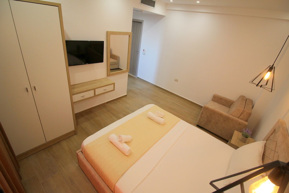 Triple Room (with sofa bed) photo 3