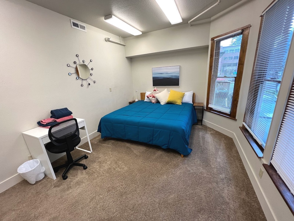 Premium Room, 1 King Bed, Non Smoking
