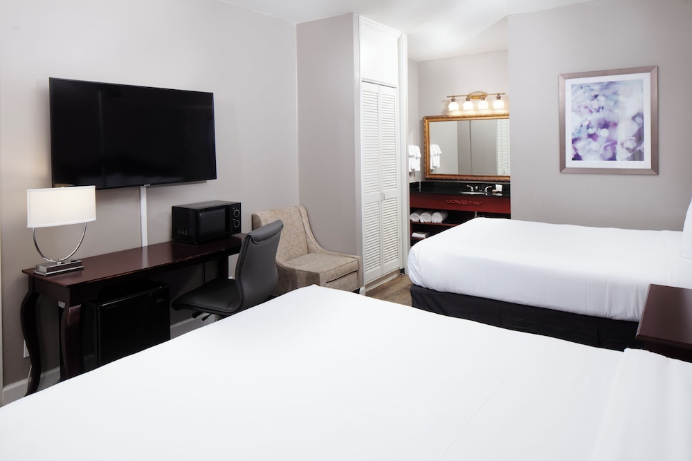 Room, 2 Queen Beds, Accessible photo 2