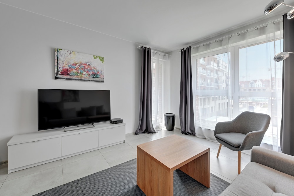City Apartment - Photo 13