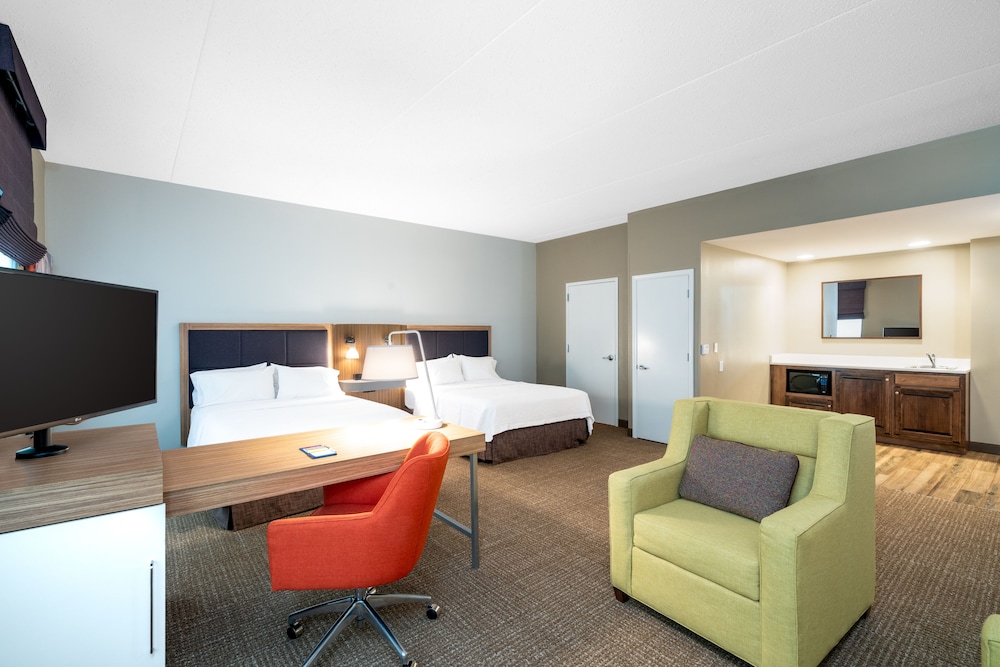 Suite, 2 Queen Beds, Accessible, Non Smoking - Photo 2